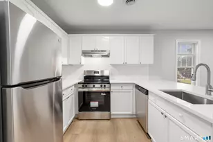 468 Main St, East Lyme, CT 06357 - Photo 8