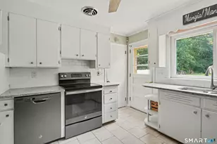 8 Bungay Terrace, Seymour, CT 06483 - Photo 12