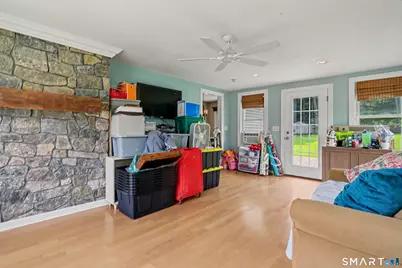 8 Bungay Terrace, Seymour, CT 06483 - Photo 10