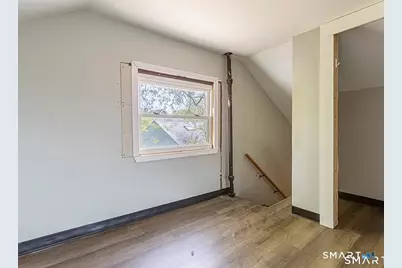 71 Blackhall Street, New London, CT 06320 - Photo 16
