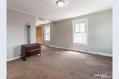 71 Blackhall Street, New London, CT 06320 - Photo 18