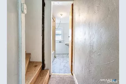 71 Blackhall Street, New London, CT 06320 - Photo 8