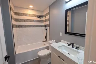 544 Wintergreen Ave, Hamden, CT 06514 - Photo 8