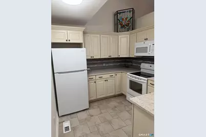 504 Carriage Drive #504, Southington, CT 06489 - Photo 26
