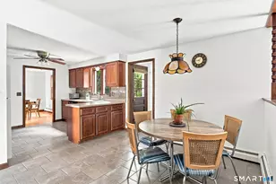 39 Berkshire Way, Simsbury, CT 06070 - Photo 14