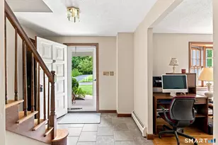 39 Berkshire Way, Simsbury, CT 06070 - Photo 6