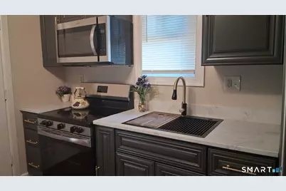 15 Simpson Street, Hartford, CT 06112 - Photo 12