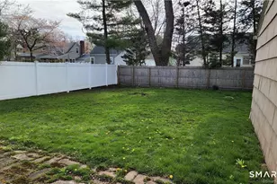 25 Madsen Rd, West Hartford, CT 06110 - Photo 14