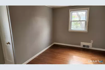 25 Madsen Road, West Hartford, CT 06110 - Photo 12
