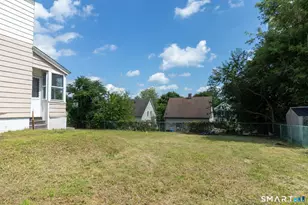 79 Prospect St, Norwich, CT 06360 - Photo 36