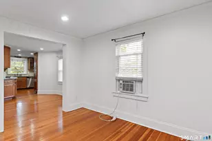 48 Bouton St E, Stamford, CT 06907 - Photo 8