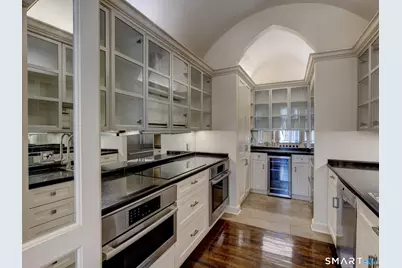 705 Weed Street #2, New Canaan, CT 06840 - Photo 14