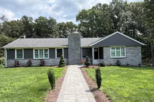 473 Summit Dr, Orange, CT 06477 - Photo 2