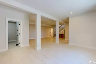 473 Summit Dr, Orange, CT 06477 - Photo 14