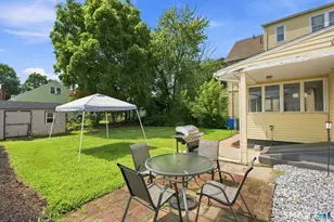 21 Cromwell St, Hartford, CT 06114 - Photo 22