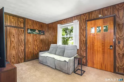 7 Weymouth Drive, Enfield, CT 06082 - Photo 6