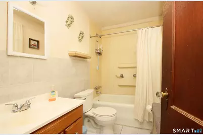 1125 Lindley Street, Bridgeport, CT 06606 - Photo 24