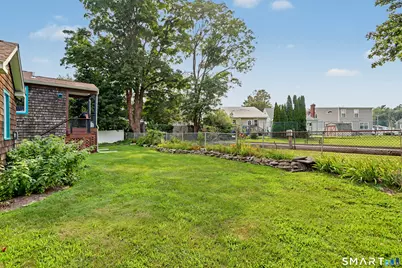 44 Taylor Place, Branford, CT 06405 - Photo 10