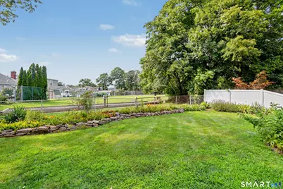 44 Taylor Place, Branford, CT 06405 - Photo 8