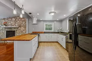 7 Ivy Ct, Colchester, CT 06415 - Photo 12