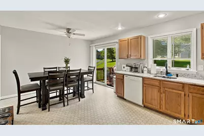 51 Dove Court, Windsor Locks, CT 06096 - Photo 10