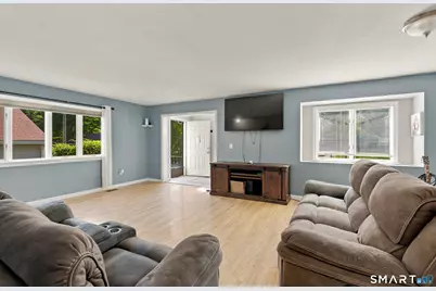 51 Dove Court, Windsor Locks, CT 06096 - Photo 6