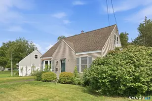 119 Winding Ln, East Hartford, CT 06118 - Photo 2