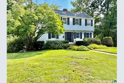 40 Old Colony Drive, Waterbury, CT 06708 - Photo 2