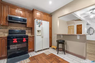 706 Maple Street #706, Bridgeport, CT 06607 - Photo 14