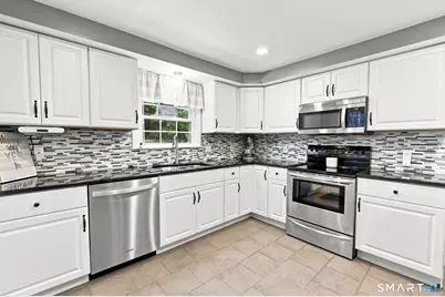 103 Bolton Street, Manchester, CT 06042 - Photo 18