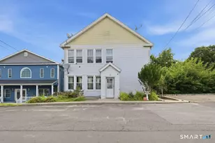 33 Vista Pl, Waterbury, CT 06708 - Photo 1