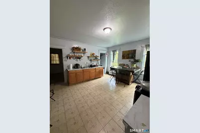 33 Vista Place, Waterbury, CT 06708 - Photo 6