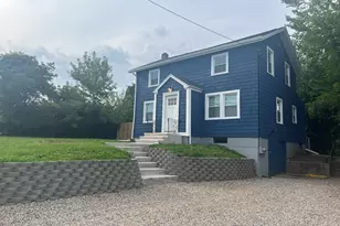 530 W Main St, Branford, CT 06405 - Photo 2