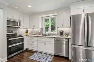 15 Fire Hill Ln, Redding, CT 06896 - Photo 8