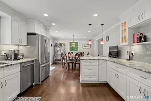 15 Fire Hill Ln, Redding, CT 06896 - Photo 10
