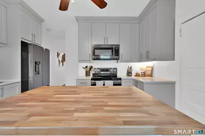 5 Parker Street, Manchester, CT 06040 - Photo 8