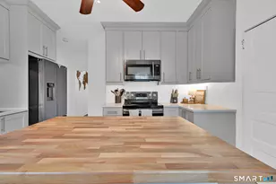 5 Parker St, Manchester, CT 06040 - Photo 8