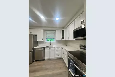 54 Briarwood Lane #B, Branford, CT 06405 - Photo 6