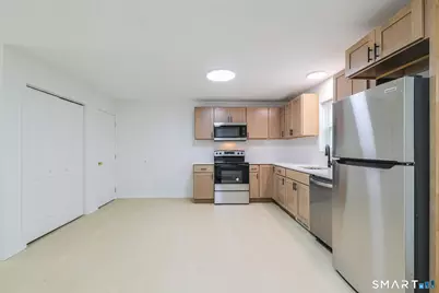 62 Chestnut St Extension #22, Danbury, CT 06810 - Photo 14