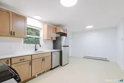 62 Chestnut St Extension #22, Danbury, CT 06810 - Photo 16