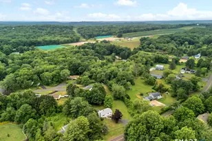 1144 Long Hill Rd, Guilford, CT 06437 - Photo 34