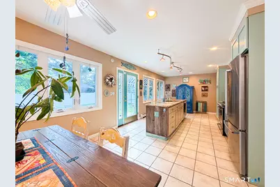 16 Highland Avenue, Branford, CT 06405 - Photo 8