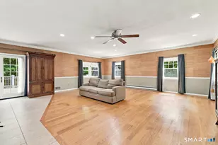 570 Burr St, Fairfield, CT 06824 - Photo 16