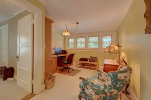 1164 Ocean Ave, New London, CT 06320 - Photo 16