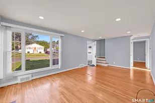 114 Randal Ave, West Hartford, CT 06110 - Photo 4