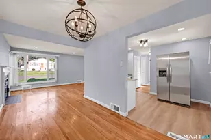 114 Randal Ave, West Hartford, CT 06110 - Photo 8