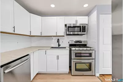 114 Randal Avenue, West Hartford, CT 06110 - Photo 8