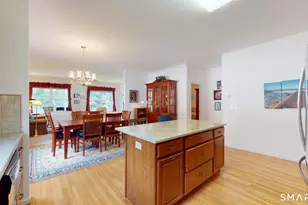 12 Ross Way, Windsor Locks, CT 06096 - Photo 6