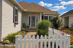 12 Ross Way, Windsor Locks, CT 06096 - Photo 2