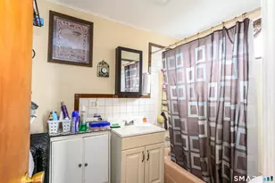 52 Putnam Ave, Hamden, CT 06517 - Photo 14